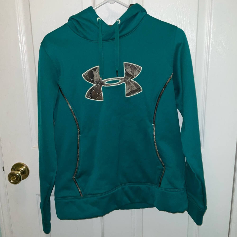 Under Armour worsens hoodie, size M